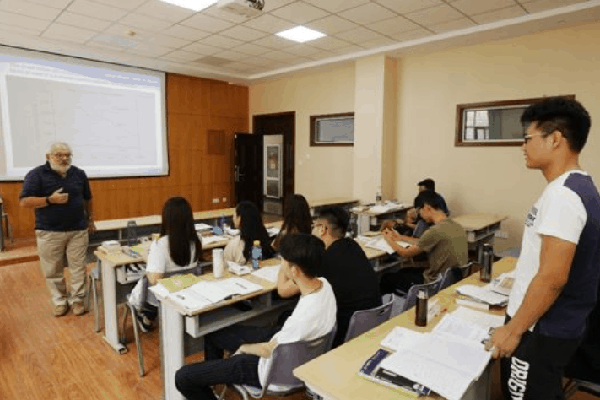 演讲比赛 演讲比赛